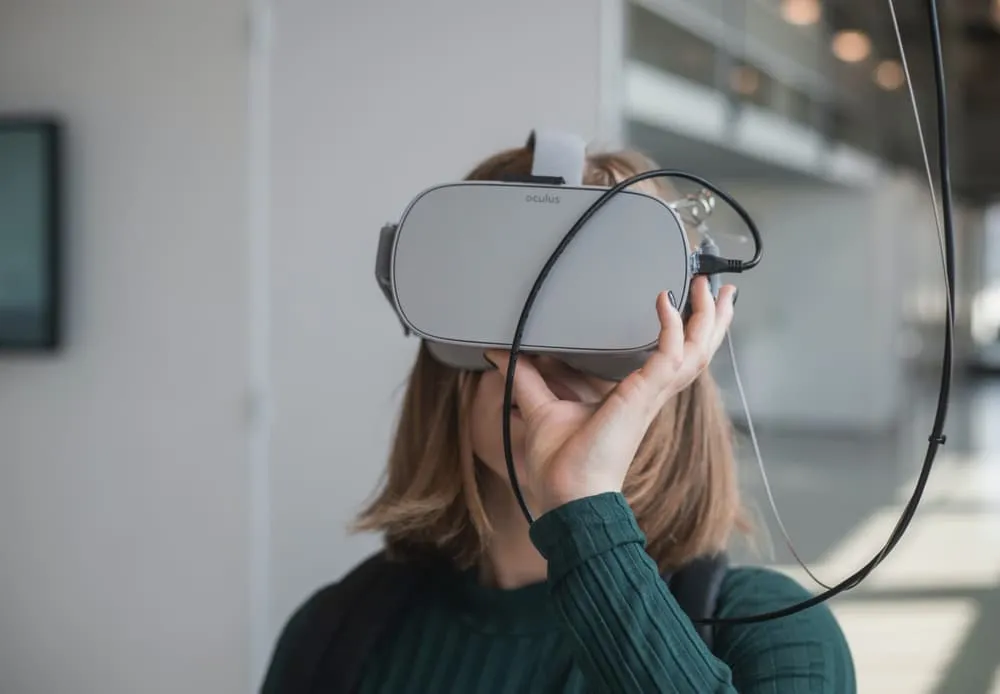 The Fascinating Science Behind Eye Tracking: How Our Eyes Reveal Hidden Insights.